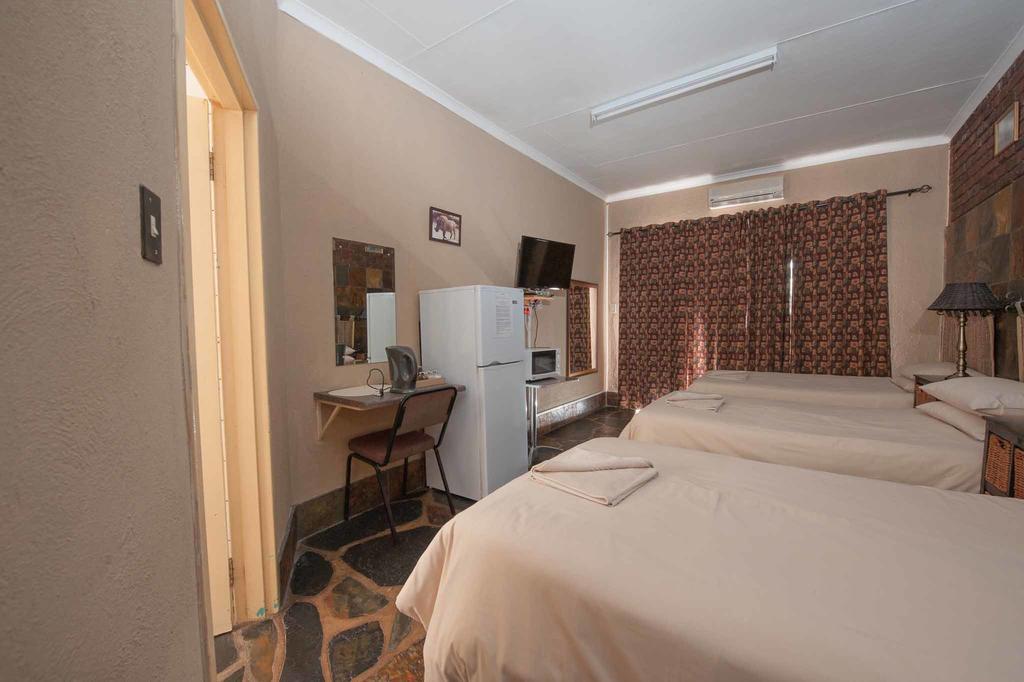 Ingwe Guesthouse Mbombela Eksteriør bilde