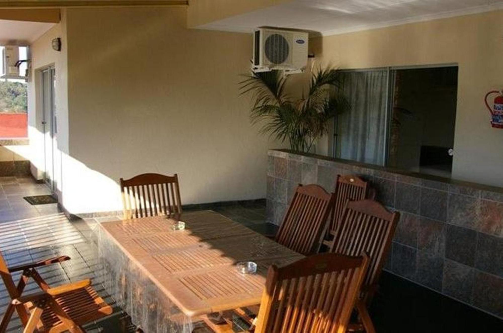 Ingwe Guesthouse Mbombela Eksteriør bilde